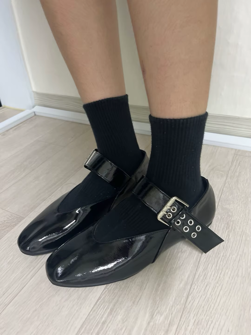 <h2>They loved our shoes</h2>