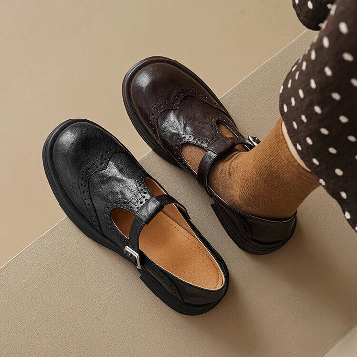 Brogue Design Round Toe Shoes