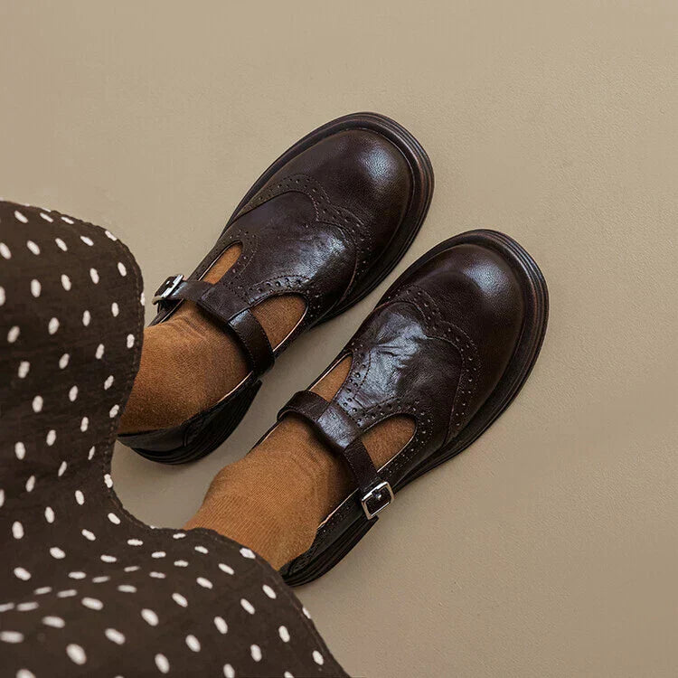 Brogue Design Round Toe Shoes