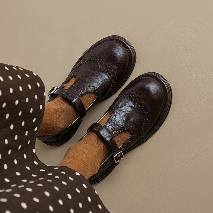 Brogue Design Round Toe Shoes